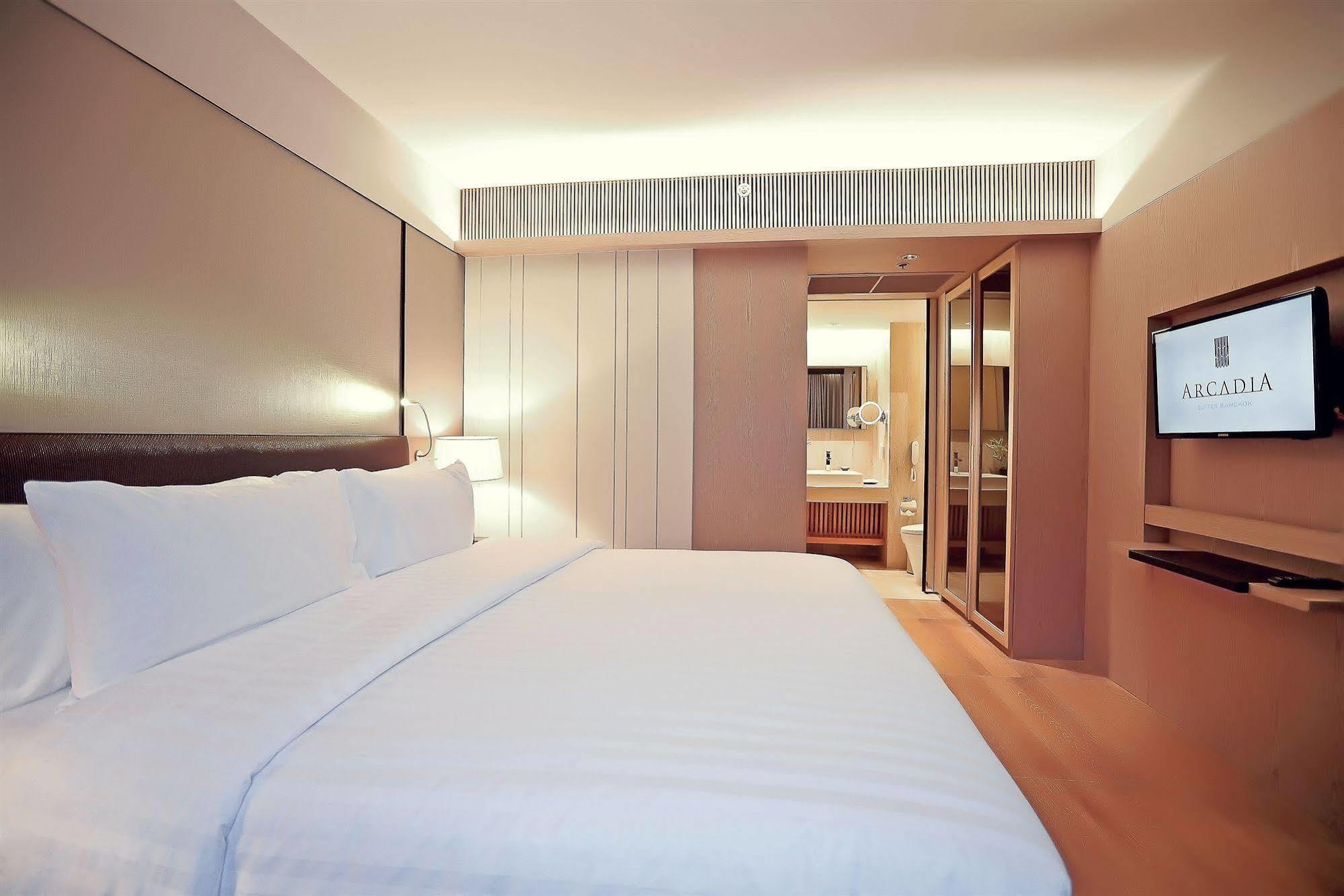 Suite Premiere de 1 dormitorio con vistas a la piscina